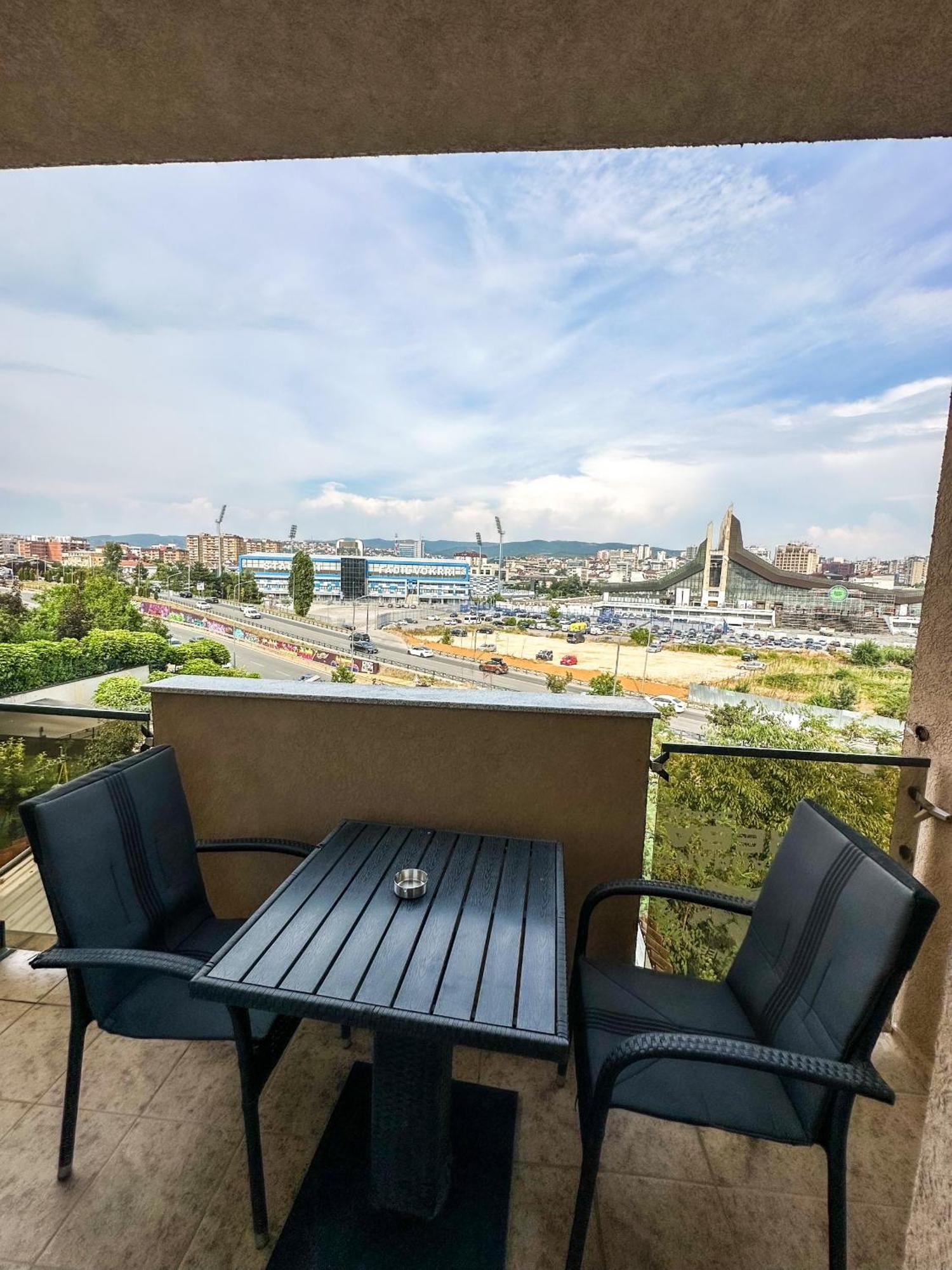 Grand Apartments Prishtina Приштина Экстерьер фото